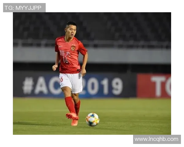 中国足球曾经的明星球员盘点他们的辉煌成就与历史地位