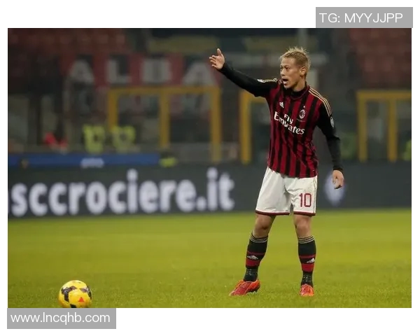 二十八号球星的足球传奇之路与荣耀时刻揭秘 二十八号球星的足球传奇之路与荣耀时刻揭秘